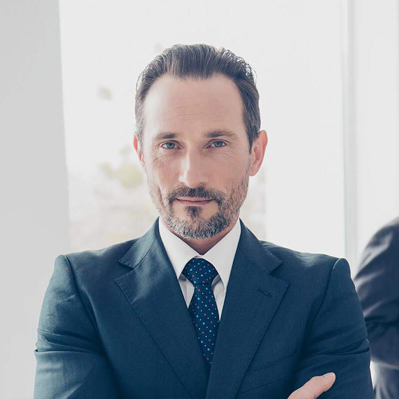 https://0NG.com/wp-content/uploads/sites/2/2019/04/img-people-06.jpg